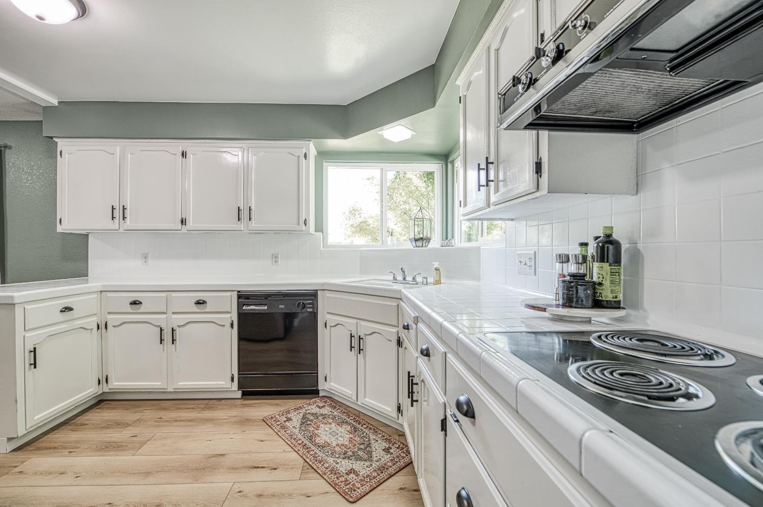 3333 E Ellery Ave, Fresno, CA 93710