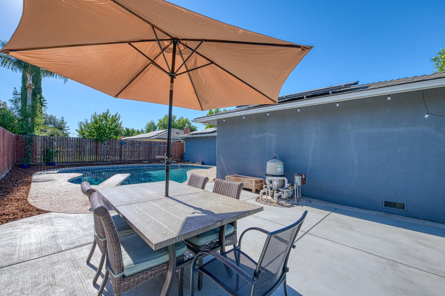 3333 E Ellery Ave, Fresno, CA 93710