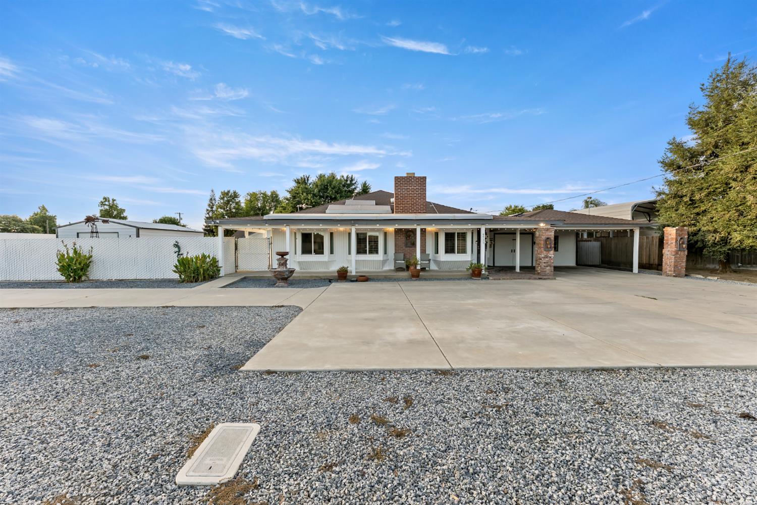 4733 E Richert Ave, Fresno, CA 93726