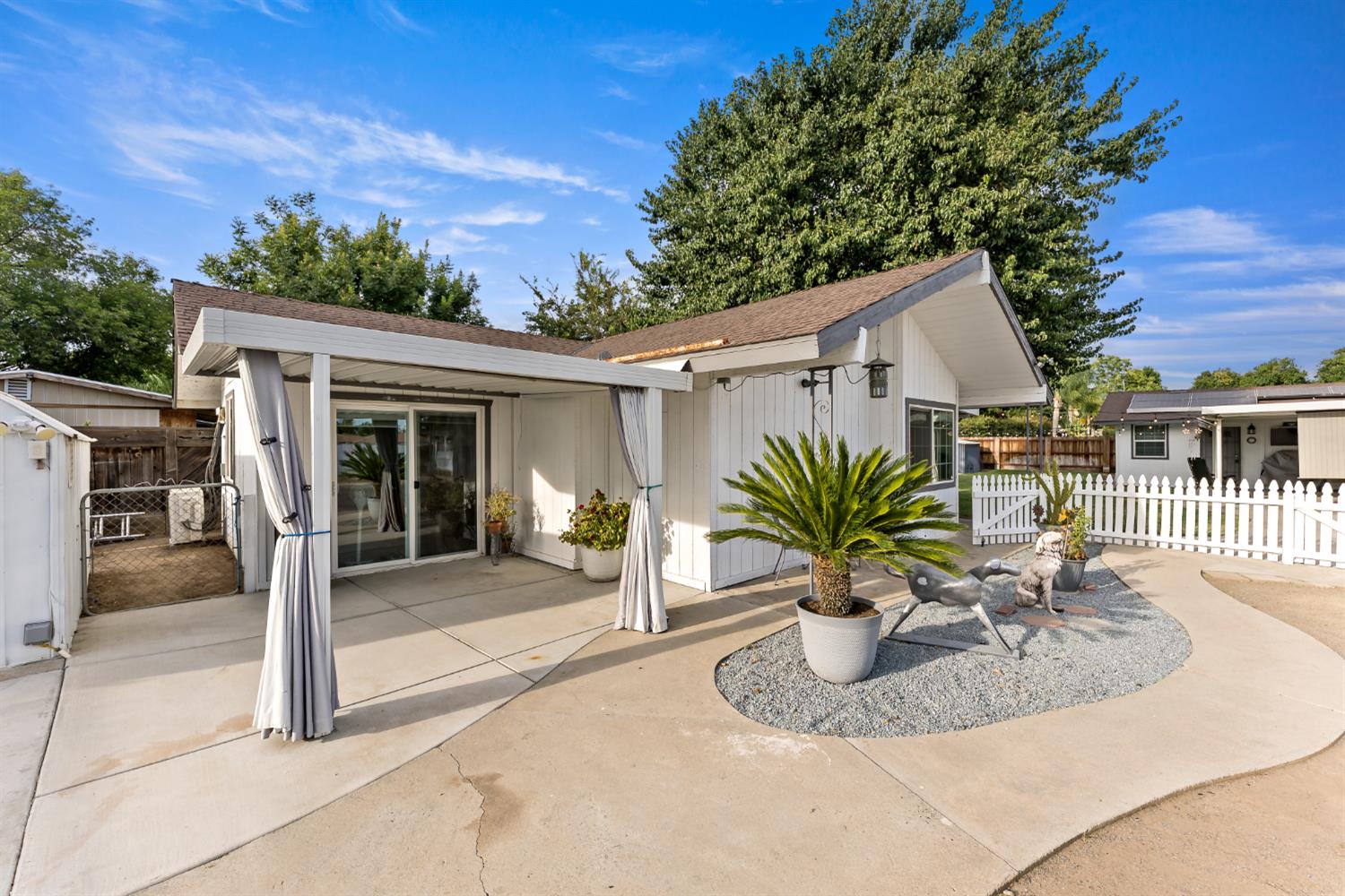 4733 E Richert Ave, Fresno, CA 93726