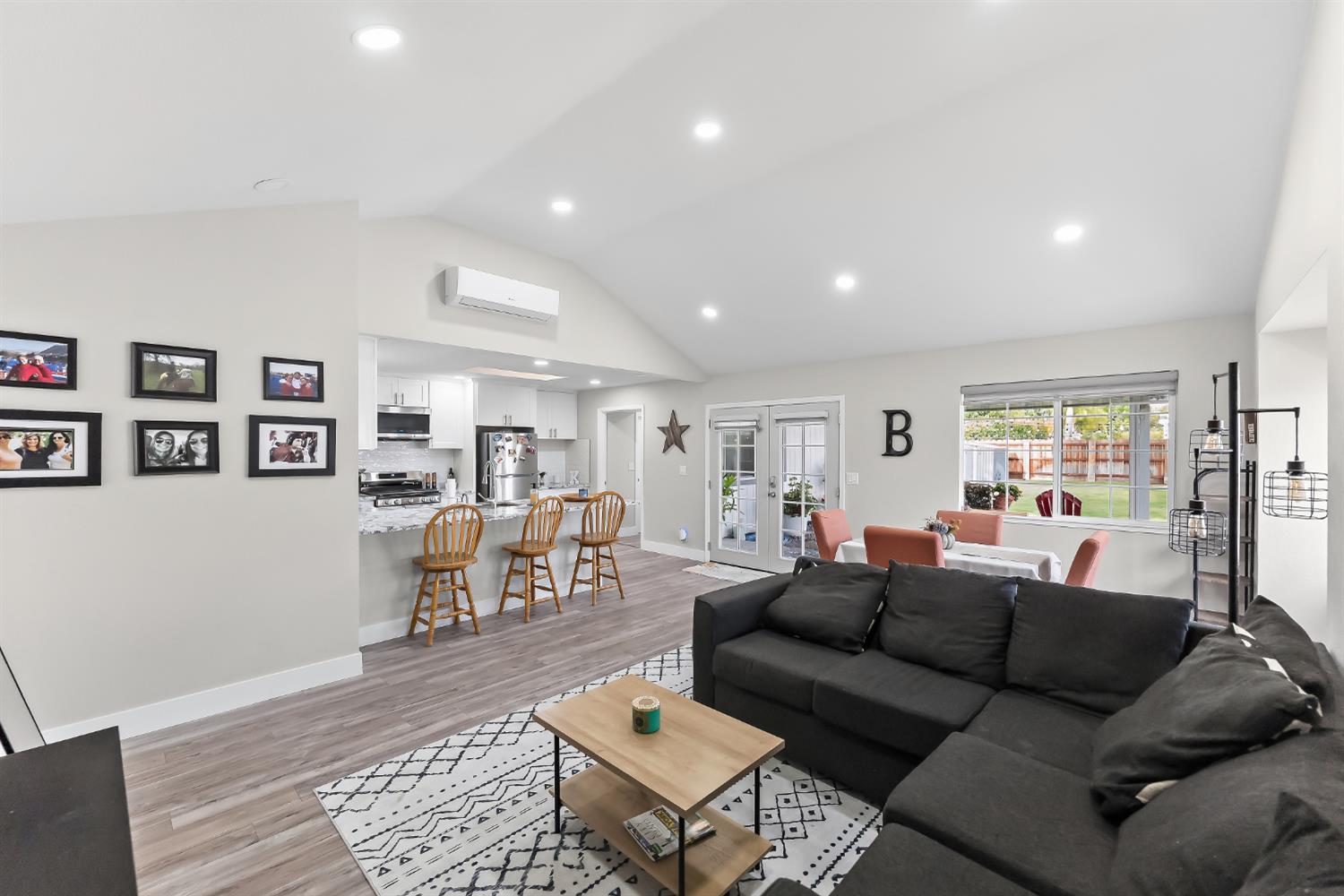 4733 E Richert Ave, Fresno, CA 93726