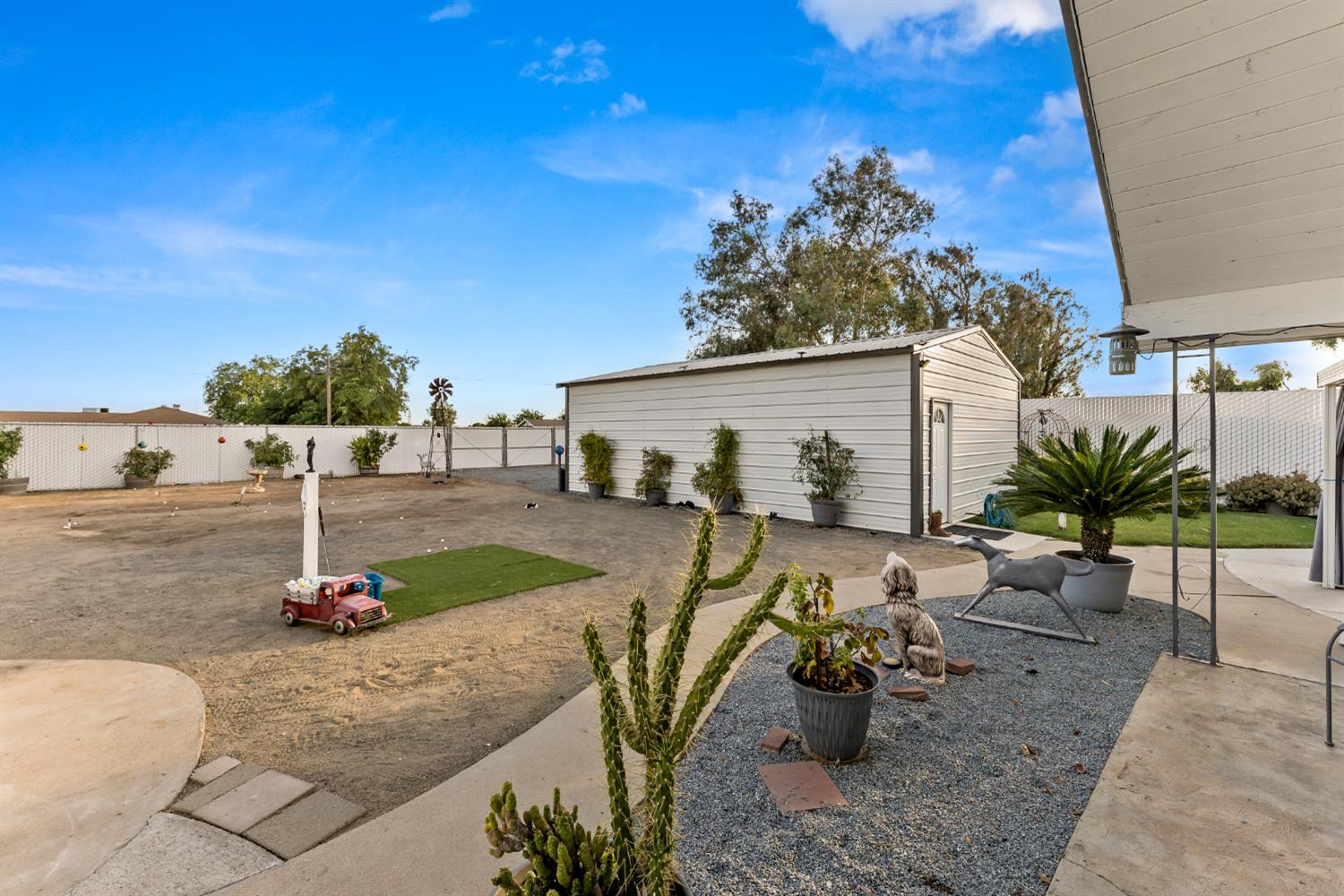 4733 E Richert Ave, Fresno, CA 93726