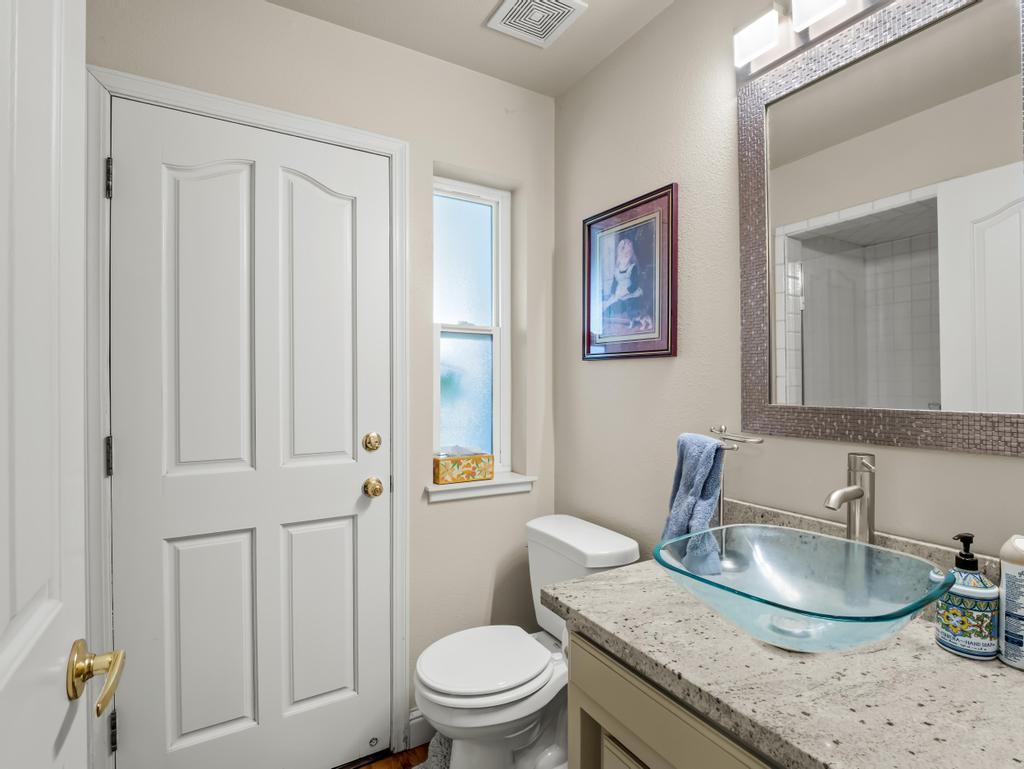 16150 E Mckinley Ave, Sanger, CA 93657