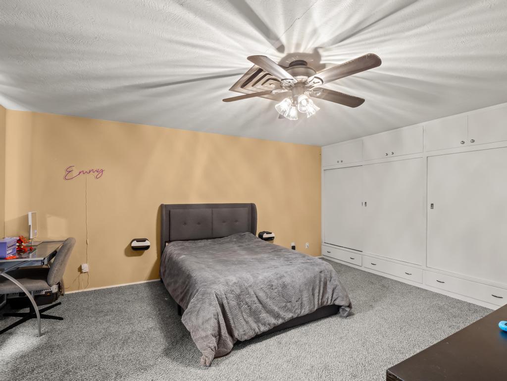 16150 E Mckinley Ave, Sanger, CA 93657