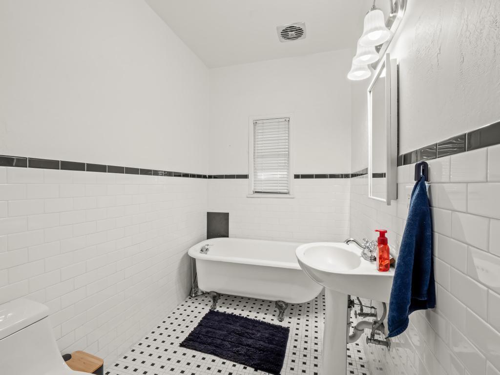 16150 E Mckinley Ave, Sanger, CA 93657