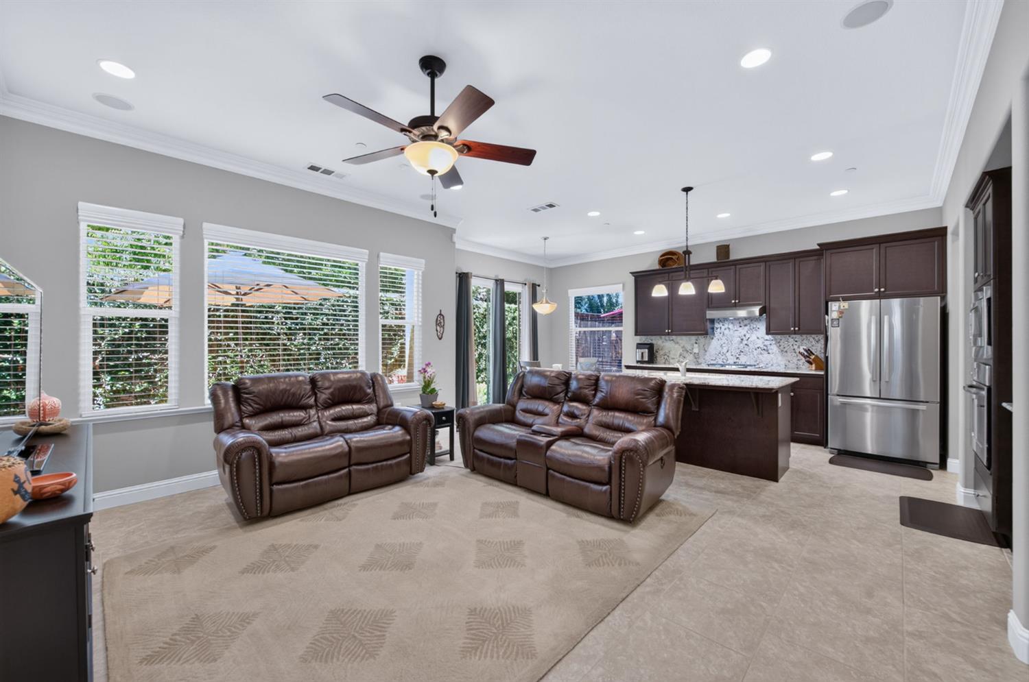 2120 W Juliet Way, Fresno, CA 93711
