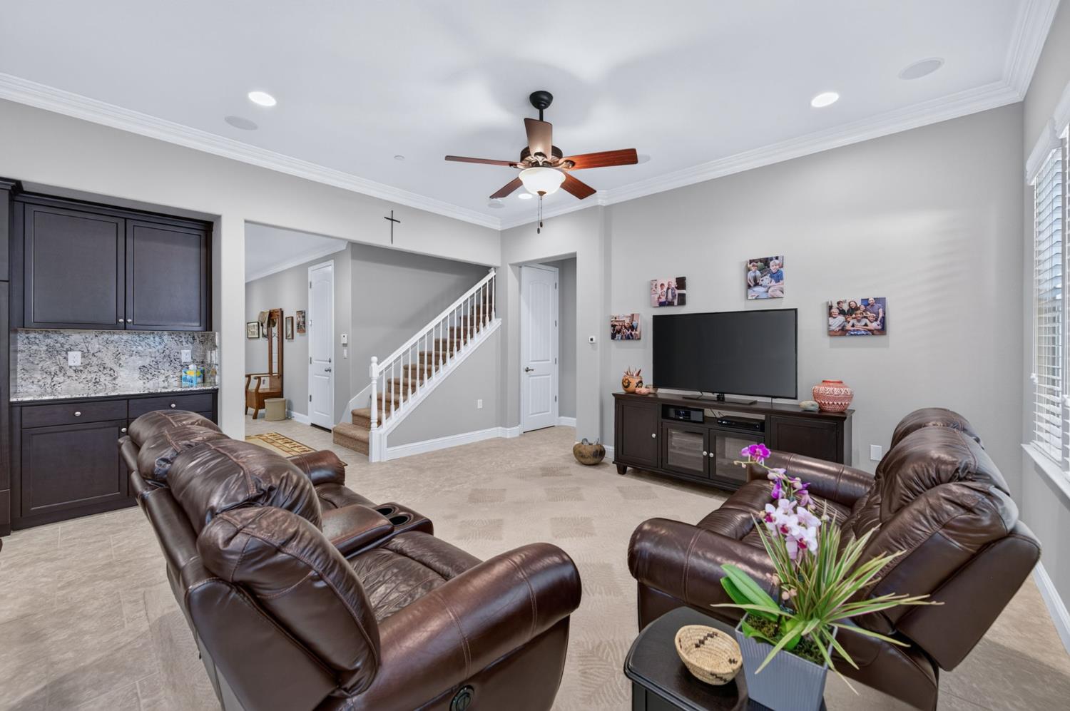2120 W Juliet Way, Fresno, CA 93711