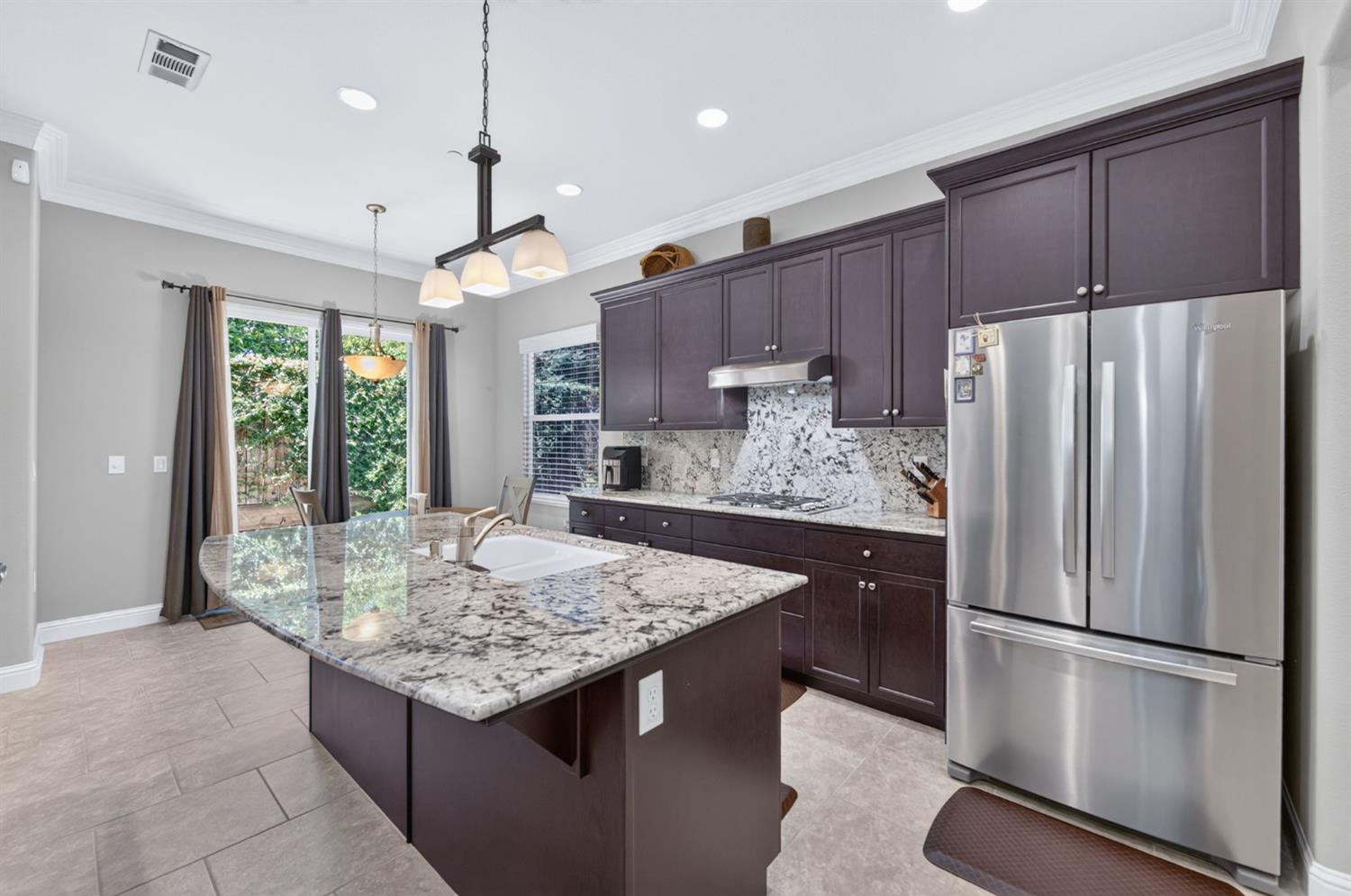 2120 W Juliet Way, Fresno, CA 93711