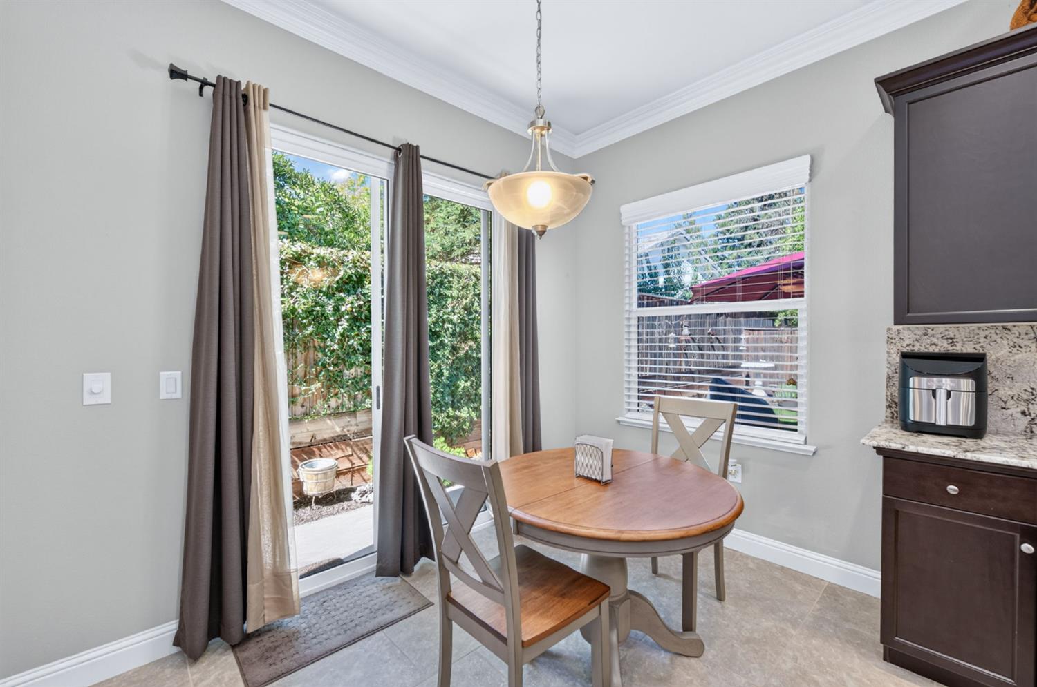 2120 W Juliet Way, Fresno, CA 93711