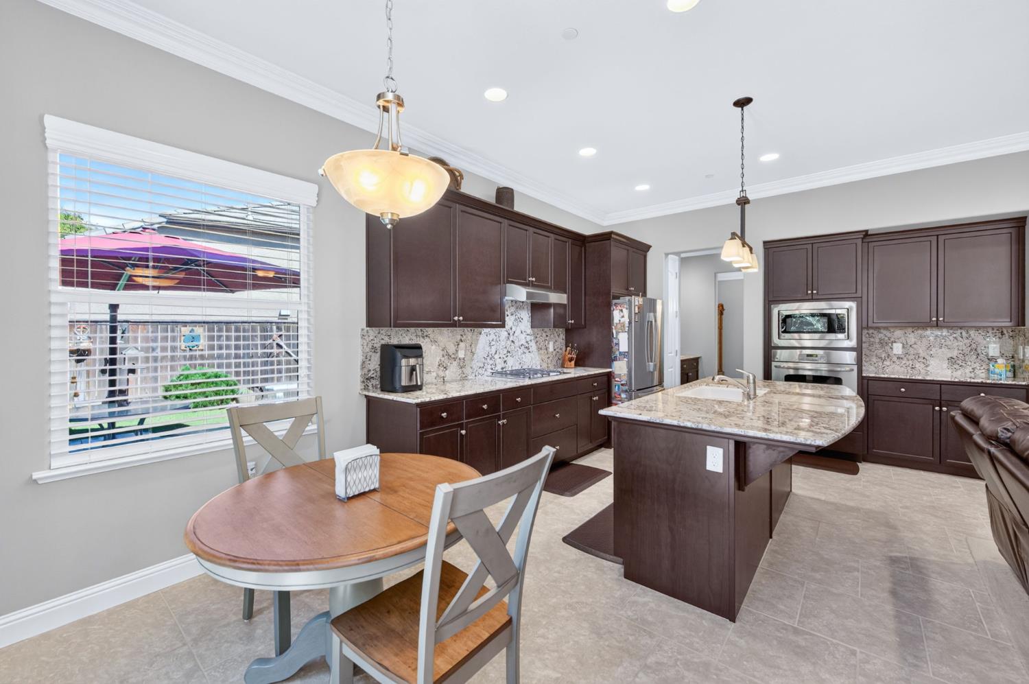 2120 W Juliet Way, Fresno, CA 93711
