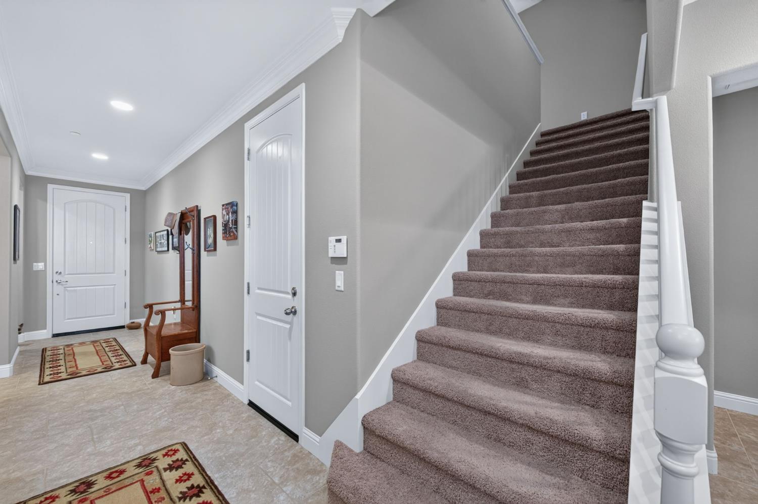 2120 W Juliet Way, Fresno, CA 93711