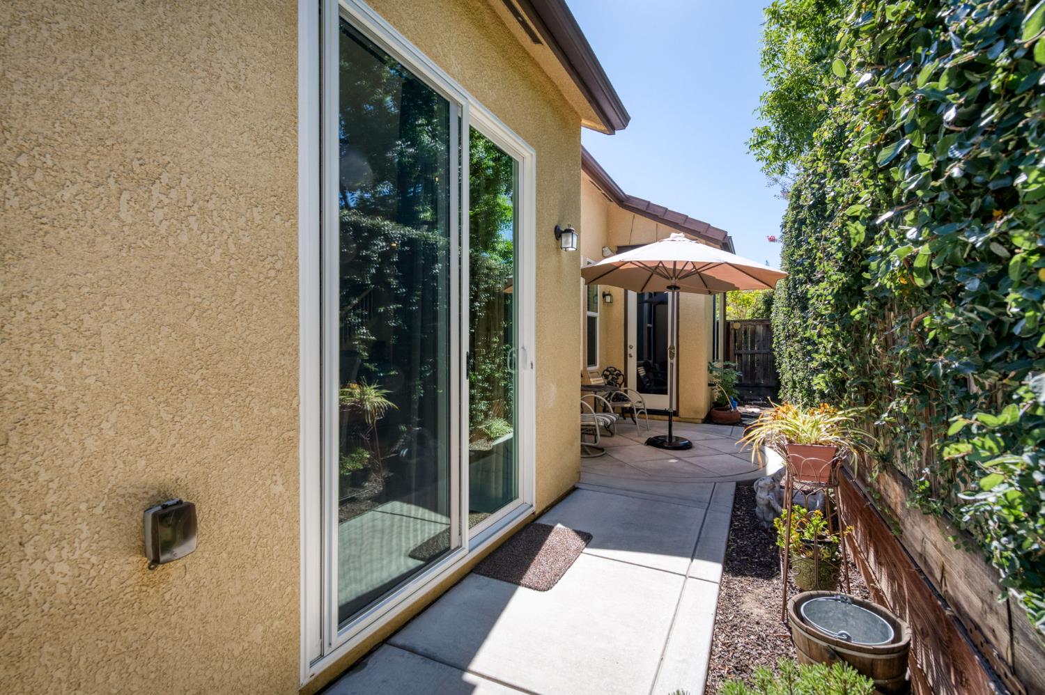 2120 W Juliet Way, Fresno, CA 93711