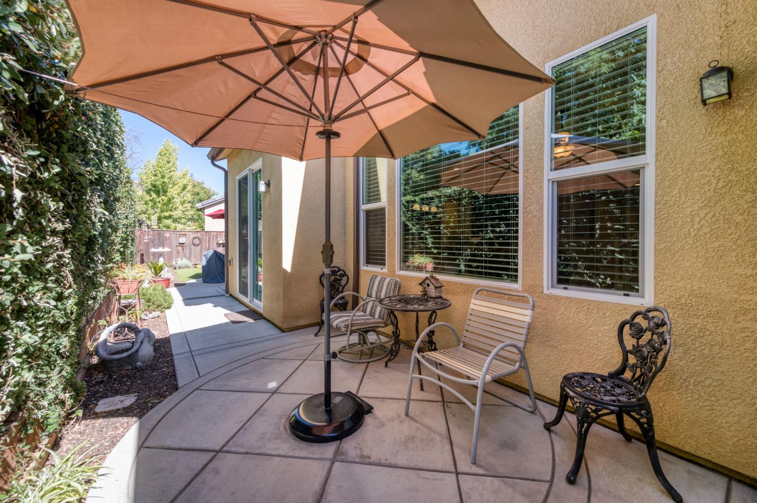 2120 W Juliet Way, Fresno, CA 93711
