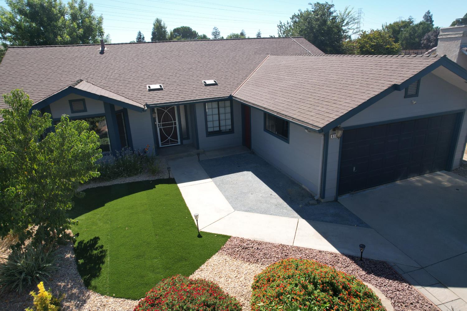 6189 N Cleo Ave, Fresno, CA 93722