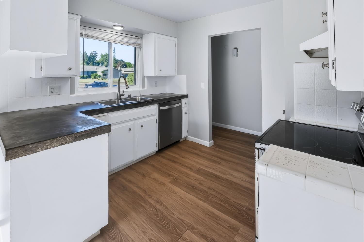 1767 Gettysburg Ave, Clovis, CA 93611