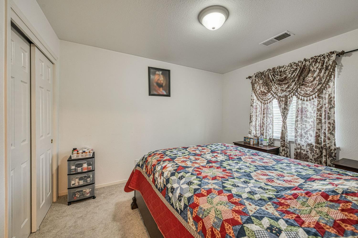 3718 Clay Ct, Selma, CA 93662