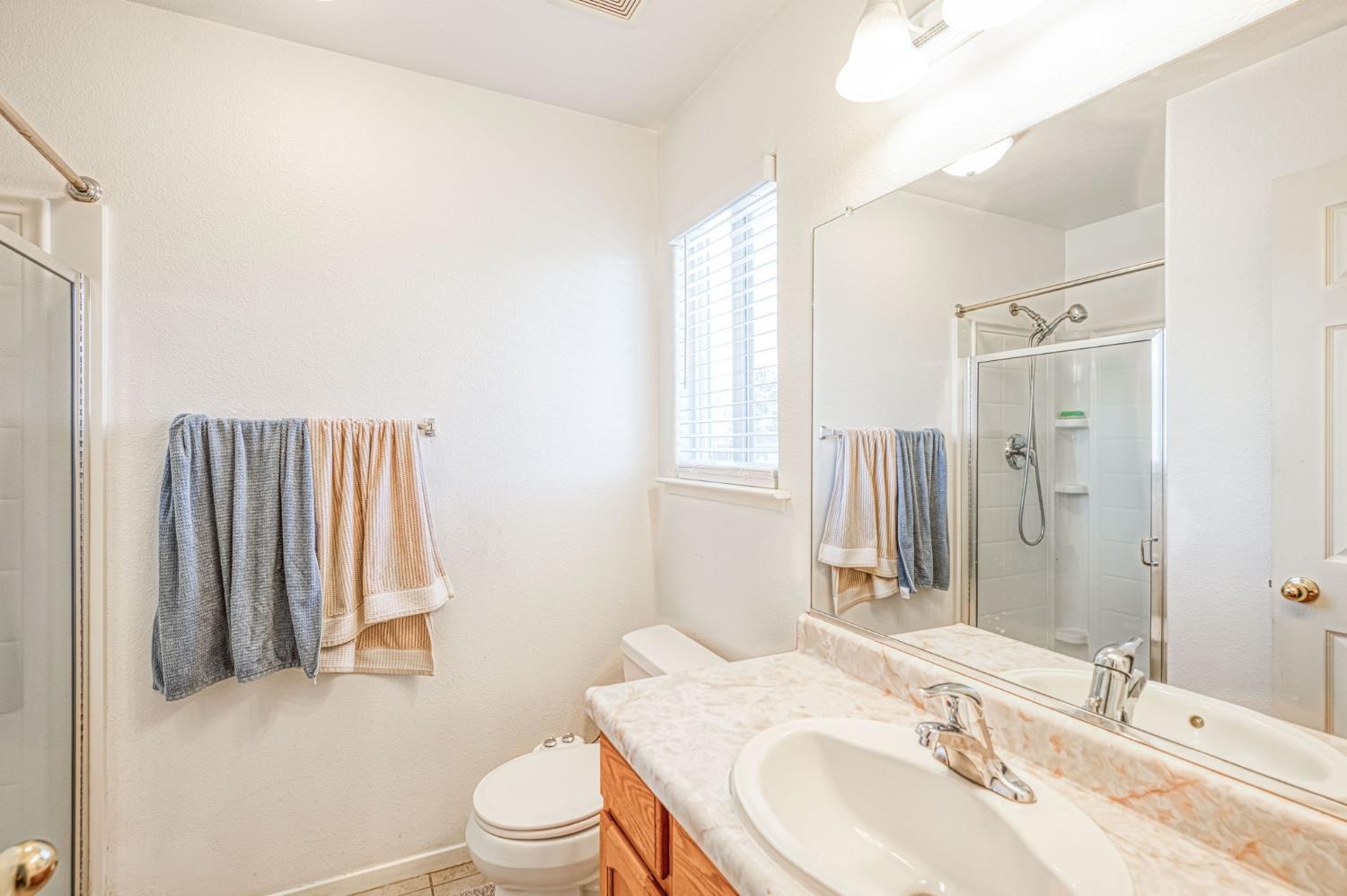 3718 Clay Ct, Selma, CA 93662