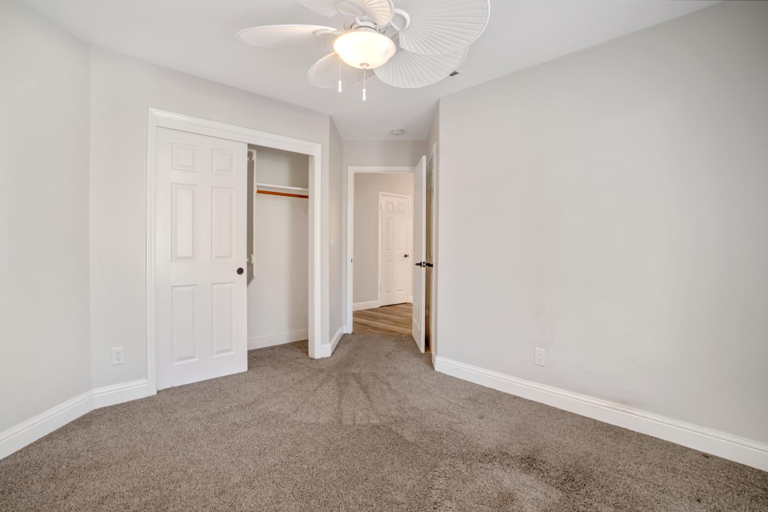 744 W Chennault Ave, Clovis, CA 93611