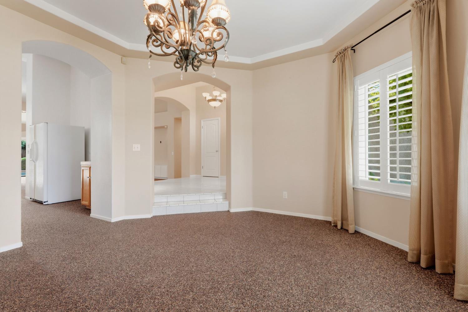 2571 Wrenwood Ave, Clovis, CA 93611