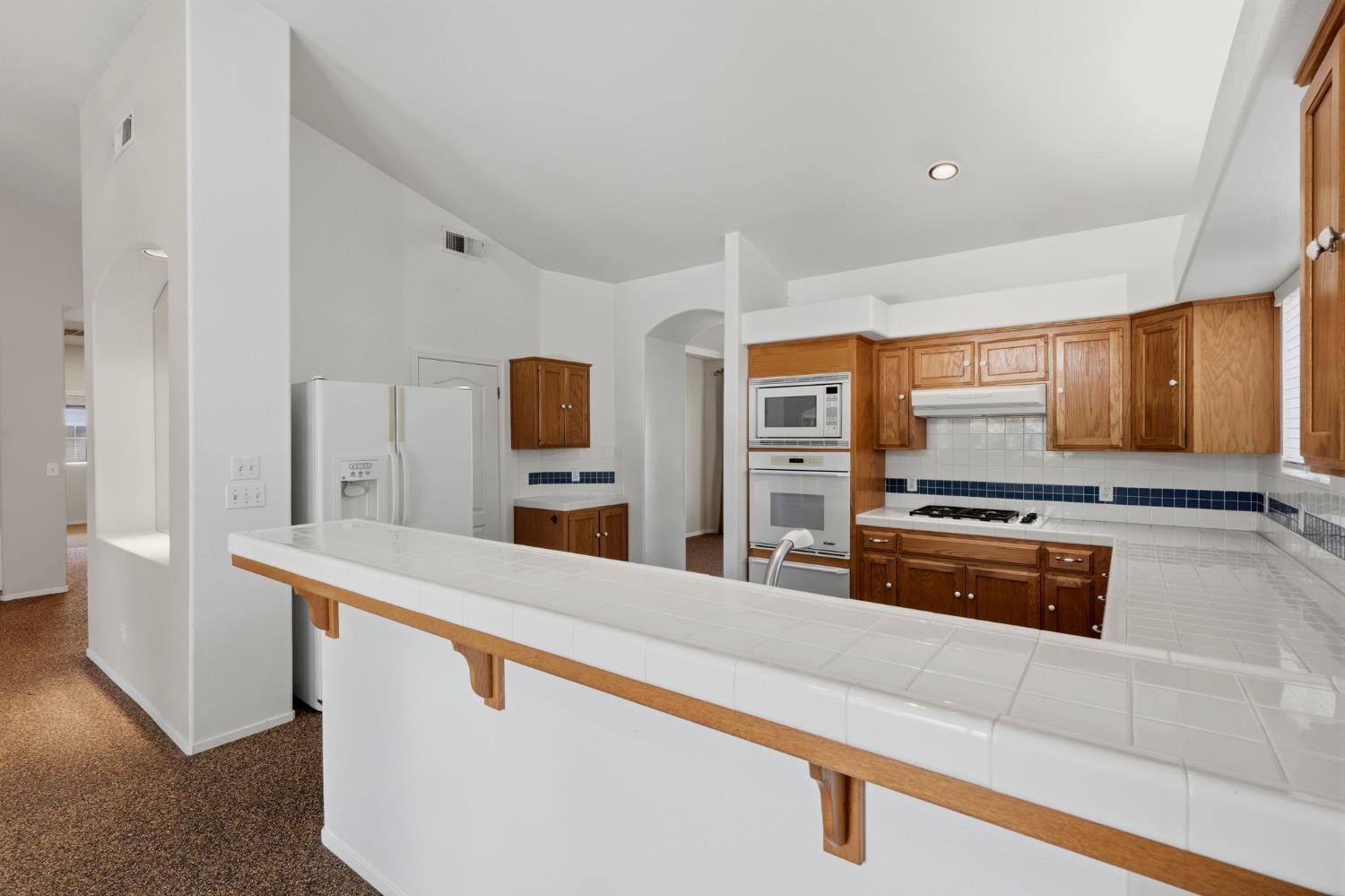 2571 Wrenwood Ave, Clovis, CA 93611