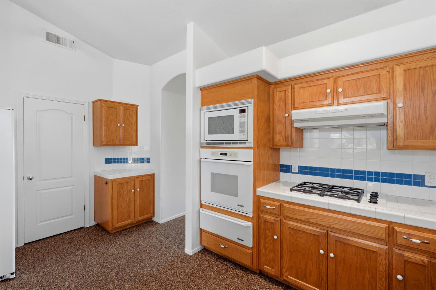 2571 Wrenwood Ave, Clovis, CA 93611