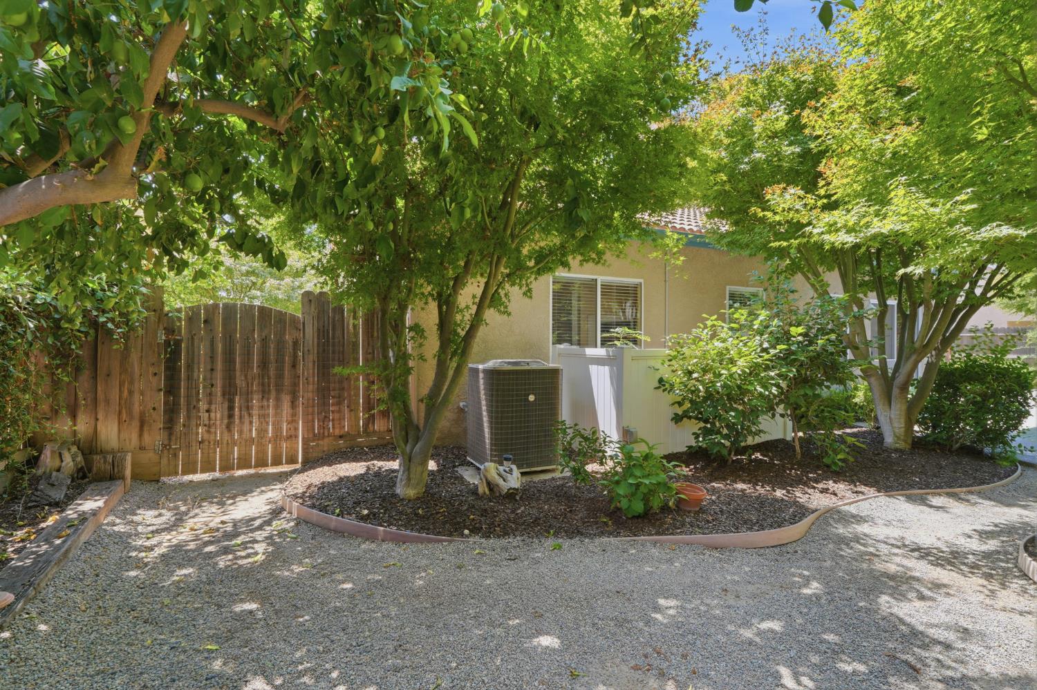 2571 Wrenwood Ave, Clovis, CA 93611
