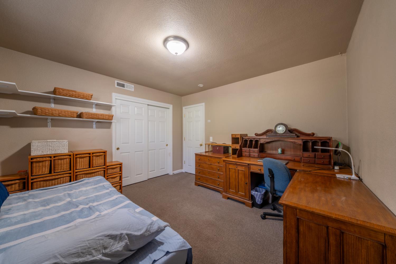 2430 Howard Rd #35, Madera, CA 93637