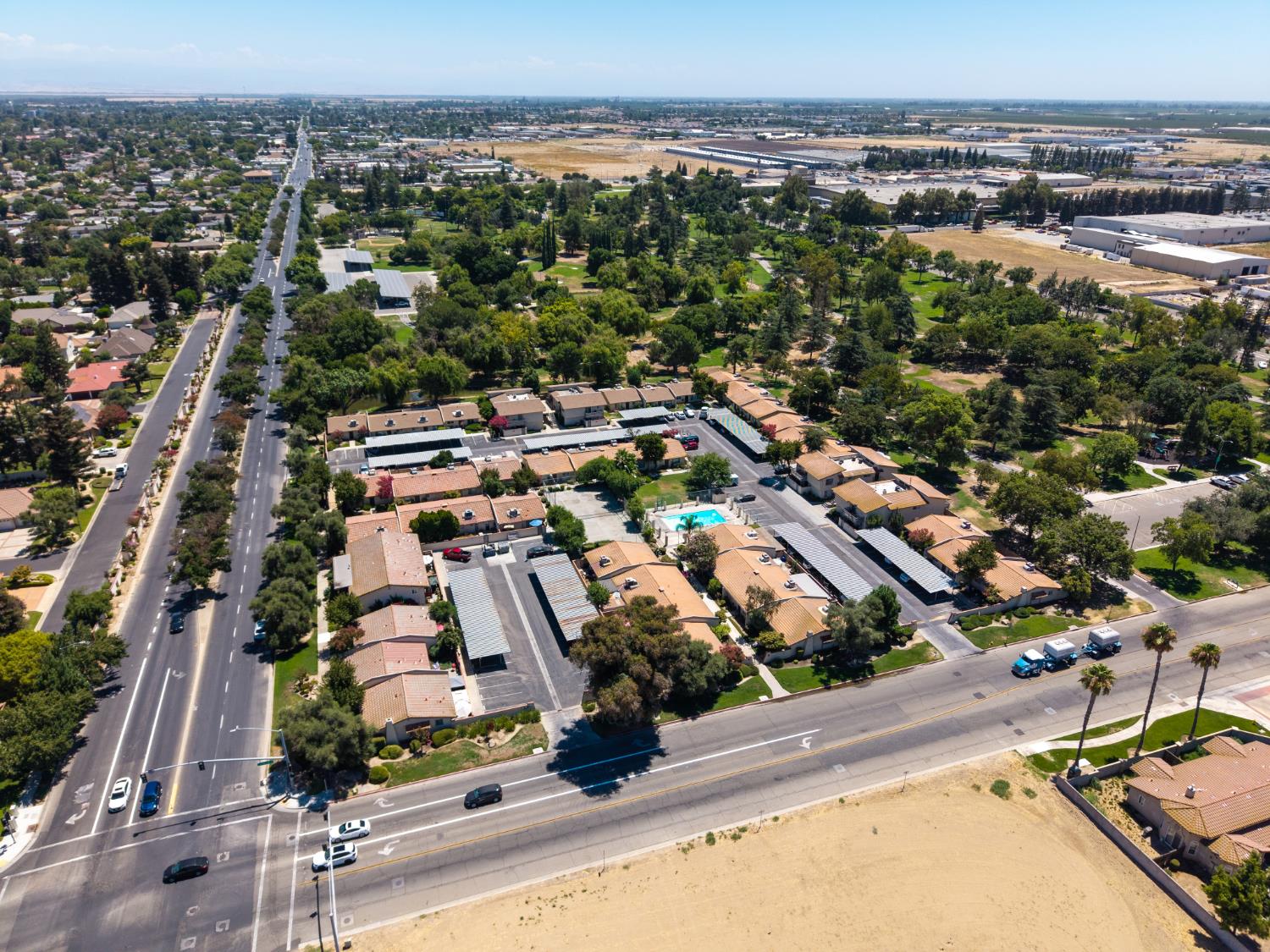2430 Howard Rd #35, Madera, CA 93637