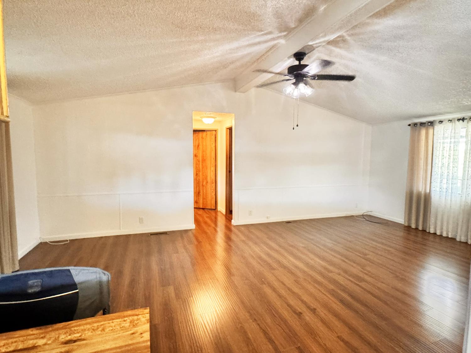 581 N Crawford Ave #117, Dinuba, CA 93618