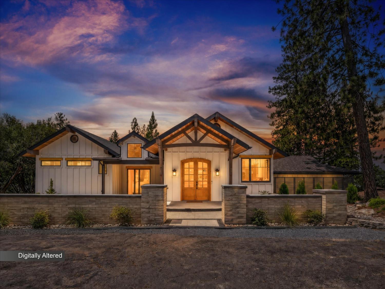 51291 Buckskin Ln, Oakhurst, CA 93644