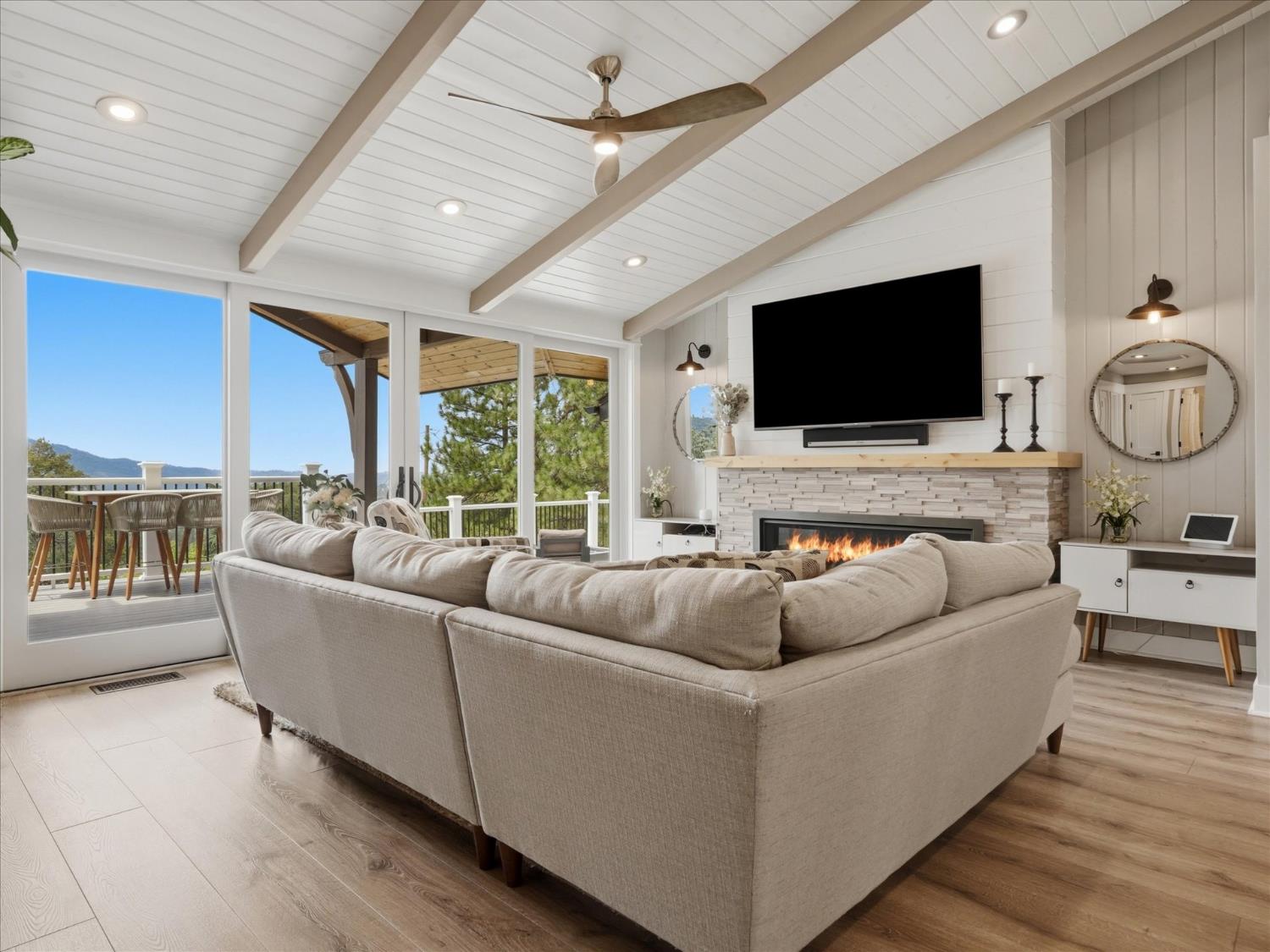 51291 Buckskin Ln, Oakhurst, CA 93644