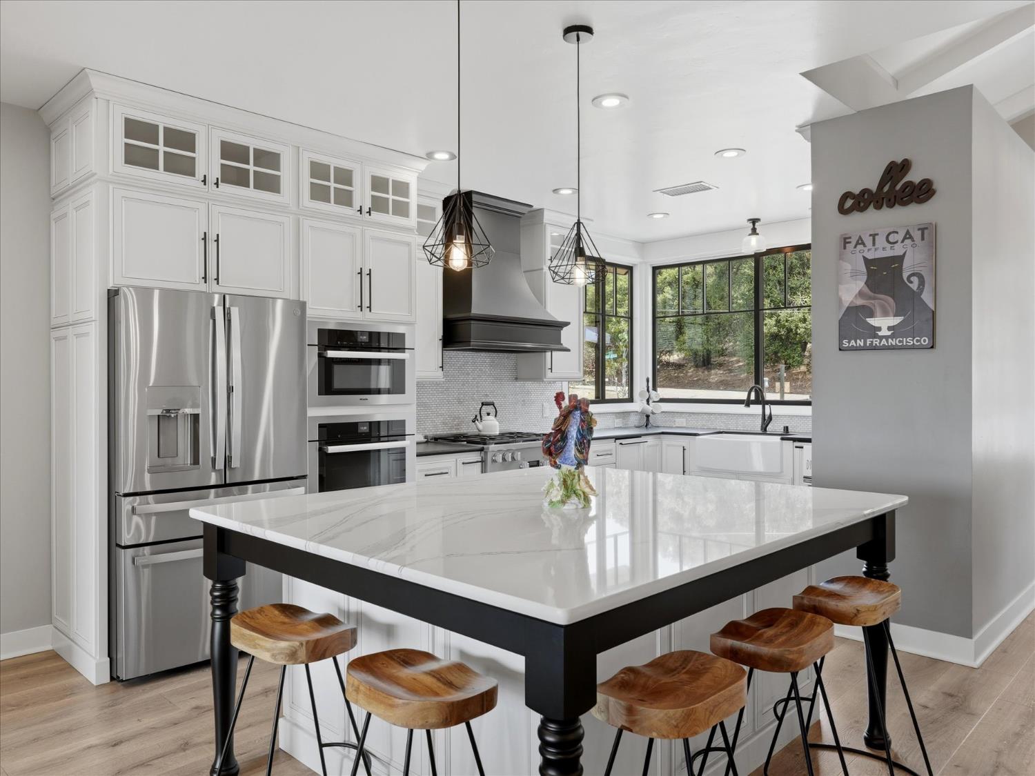 51291 Buckskin Ln, Oakhurst, CA 93644