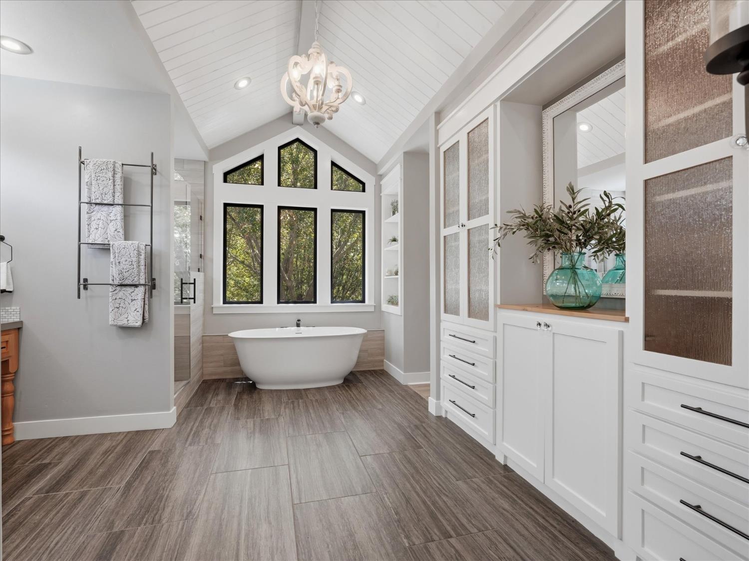 51291 Buckskin Ln, Oakhurst, CA 93644