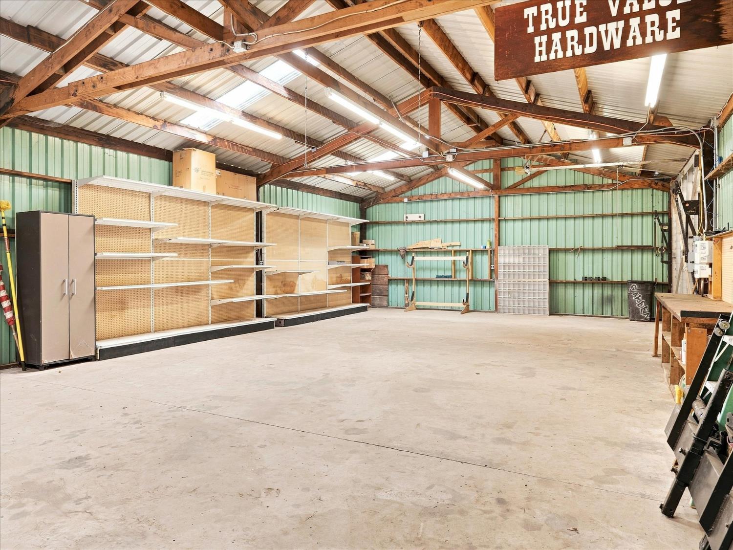 51291 Buckskin Ln, Oakhurst, CA 93644