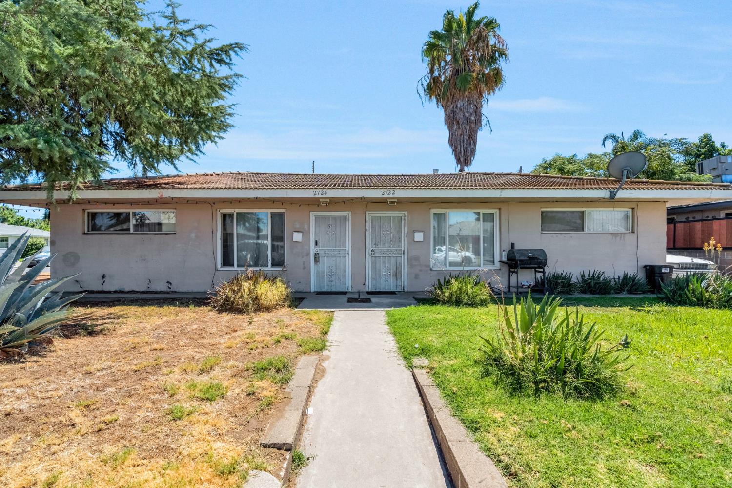 2722 2724 N 2Nd St, Fresno, CA 93703