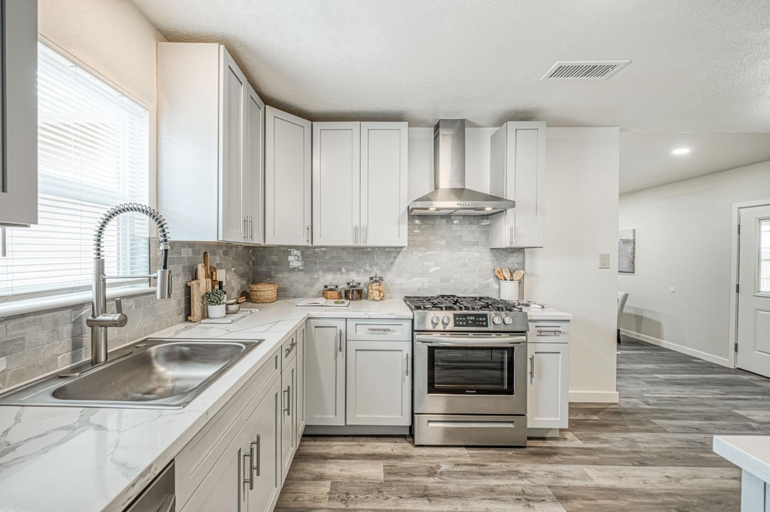 2612 Purdue Ave, Clovis, CA 93611