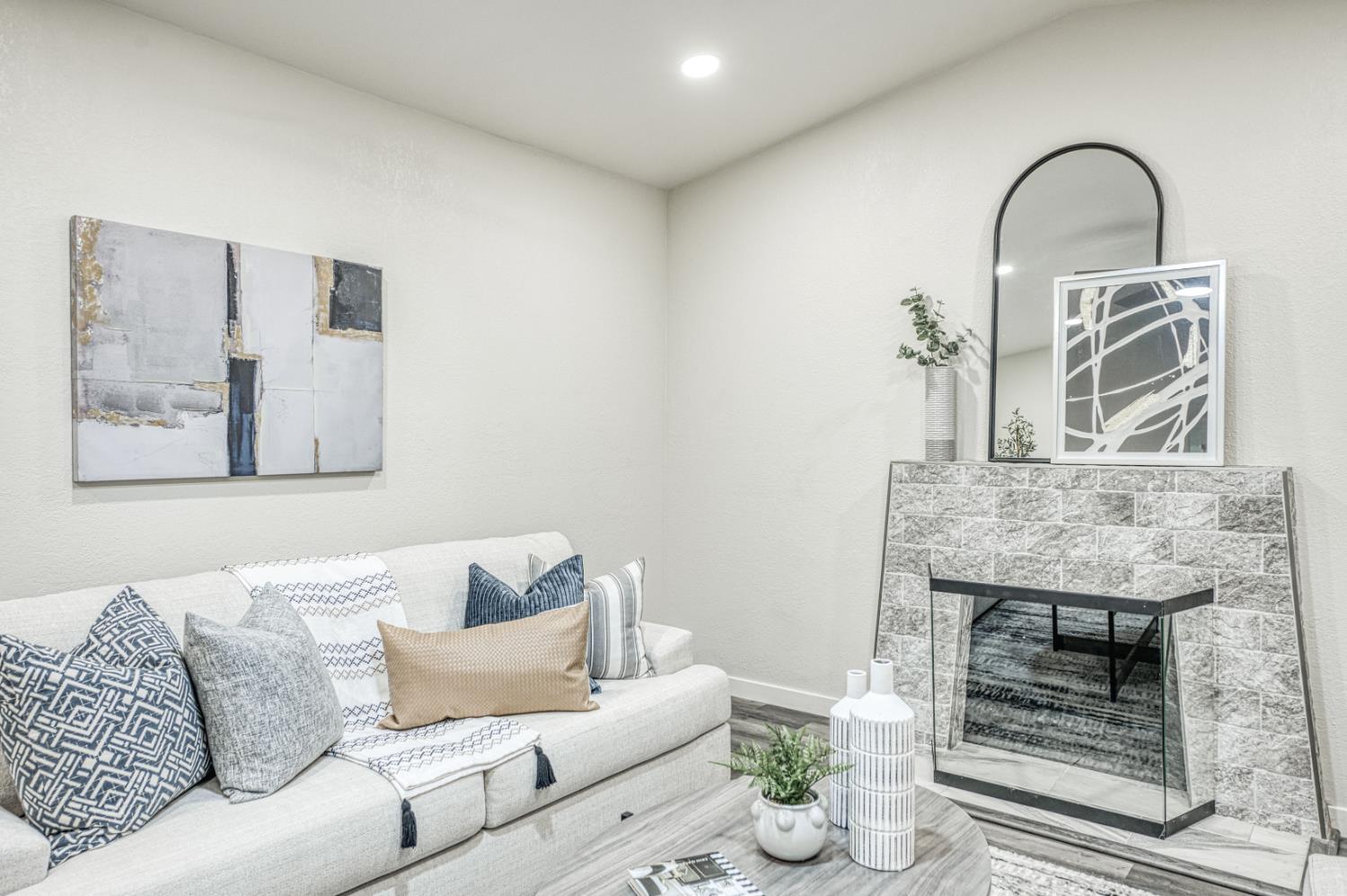 2612 Purdue Ave, Clovis, CA 93611