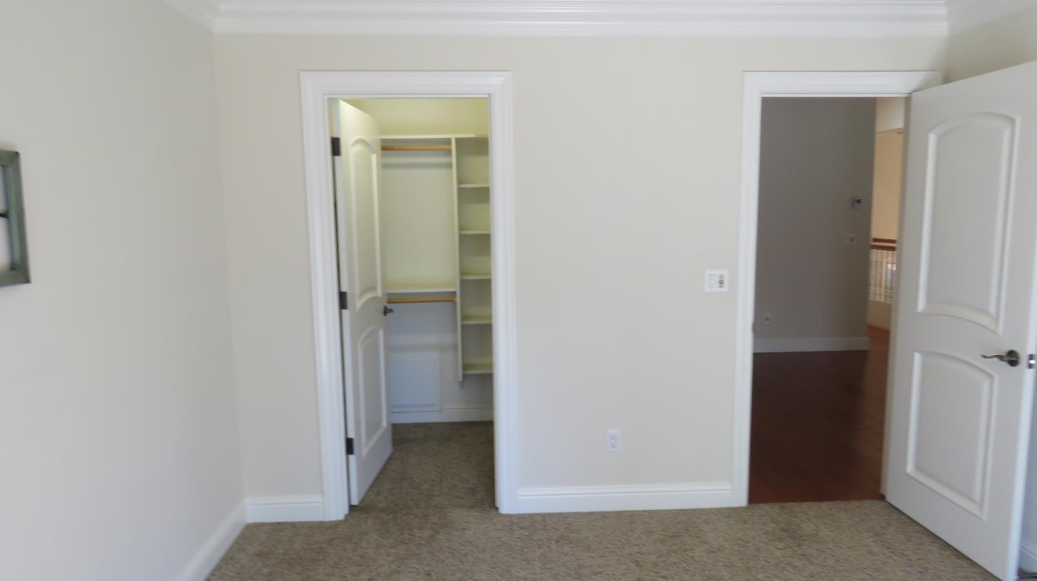 15641 Oak Dr, Kerman, CA 93630