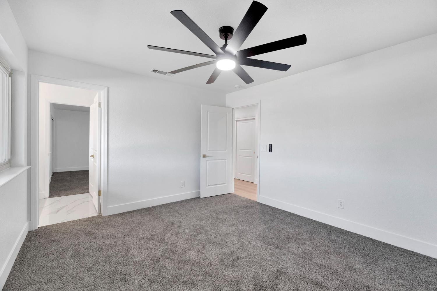 1470 N Locan Ave, Fresno, CA 93737
