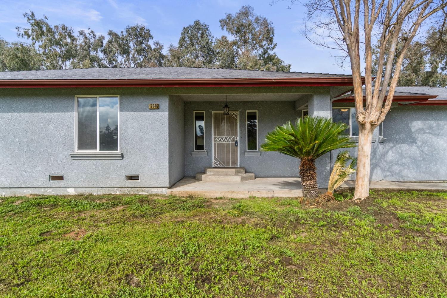 17646 Lane Dr, Madera, CA 93638