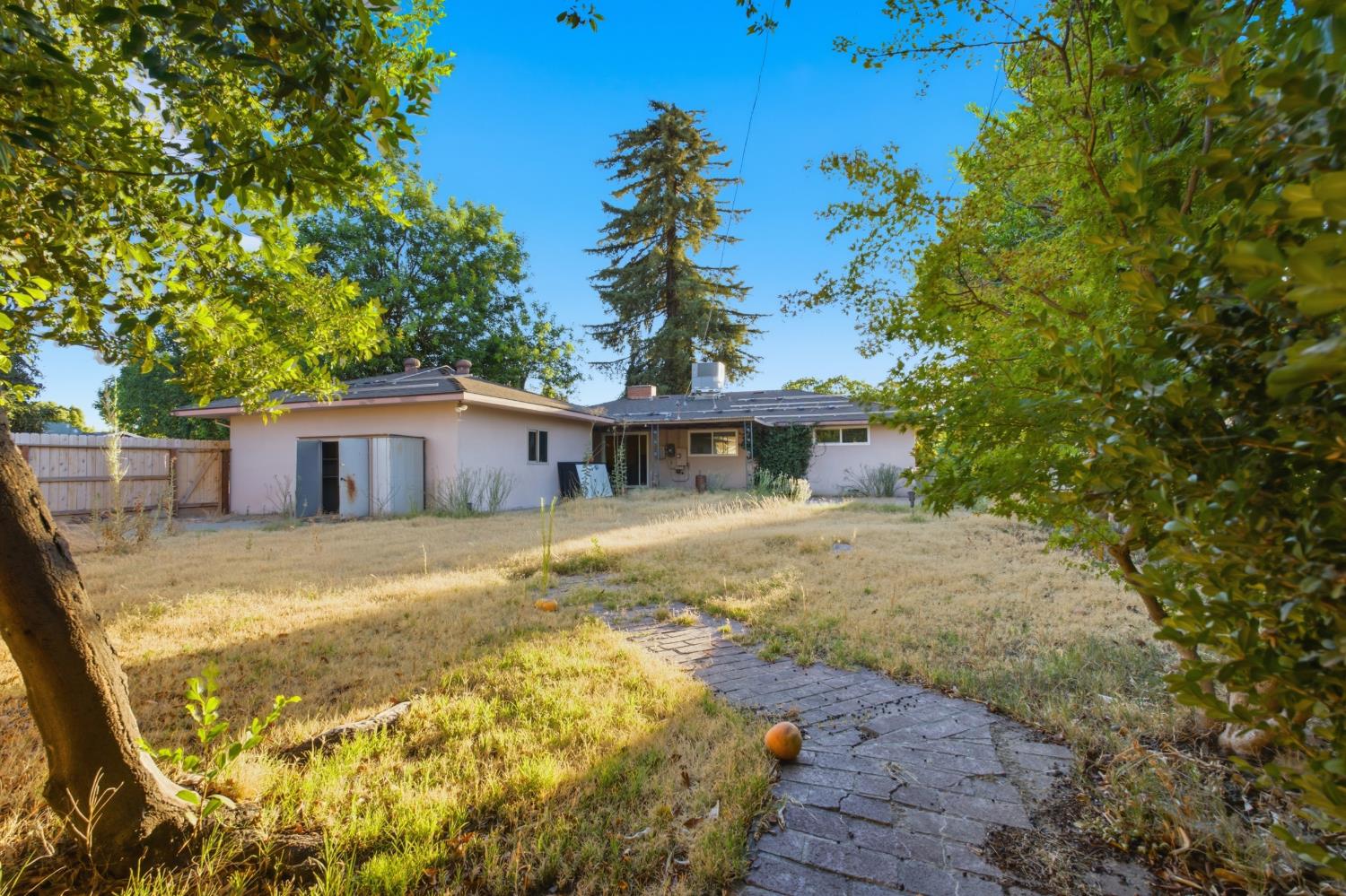 601 Williams Ave, Madera, CA 93637