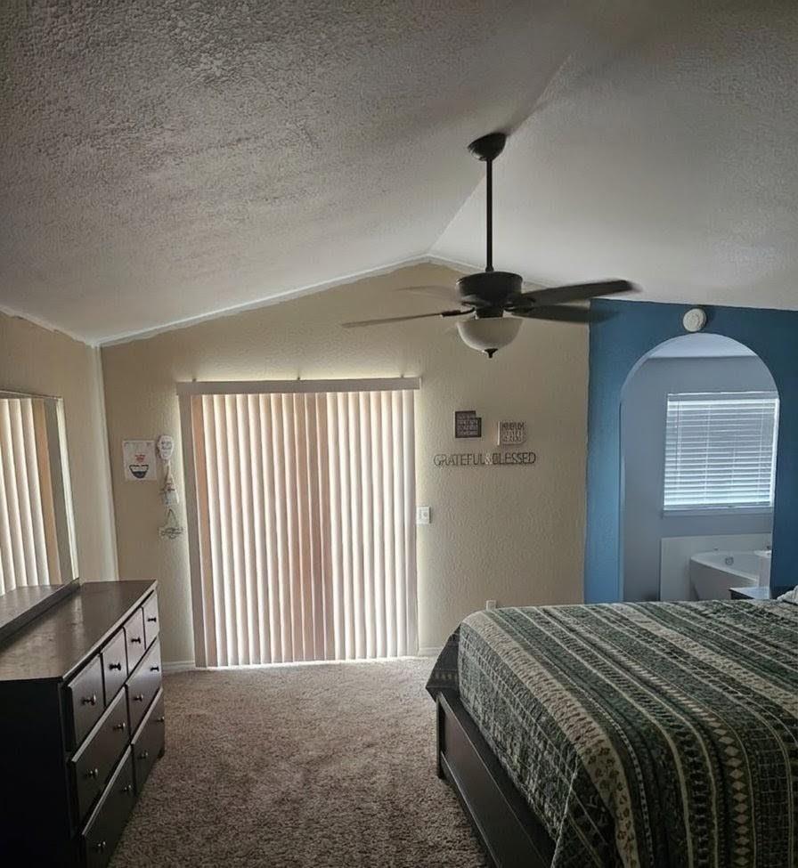 6415 N Adoline Ave, Fresno, CA 93711