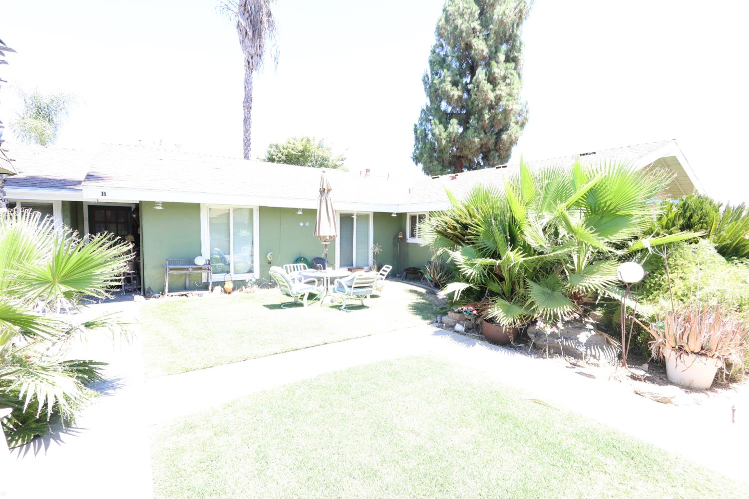 1058 Pierce Dr, Clovis, CA 93612