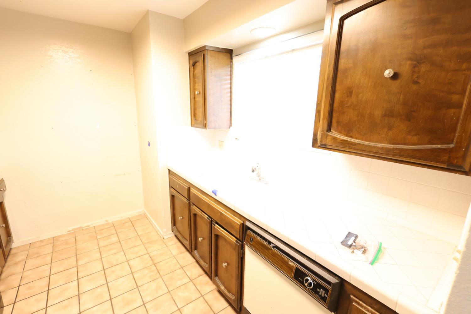 1058 Pierce Dr, Clovis, CA 93612