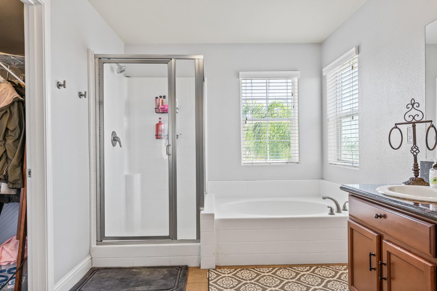 1751 Mitchell St, Selma, CA 93662