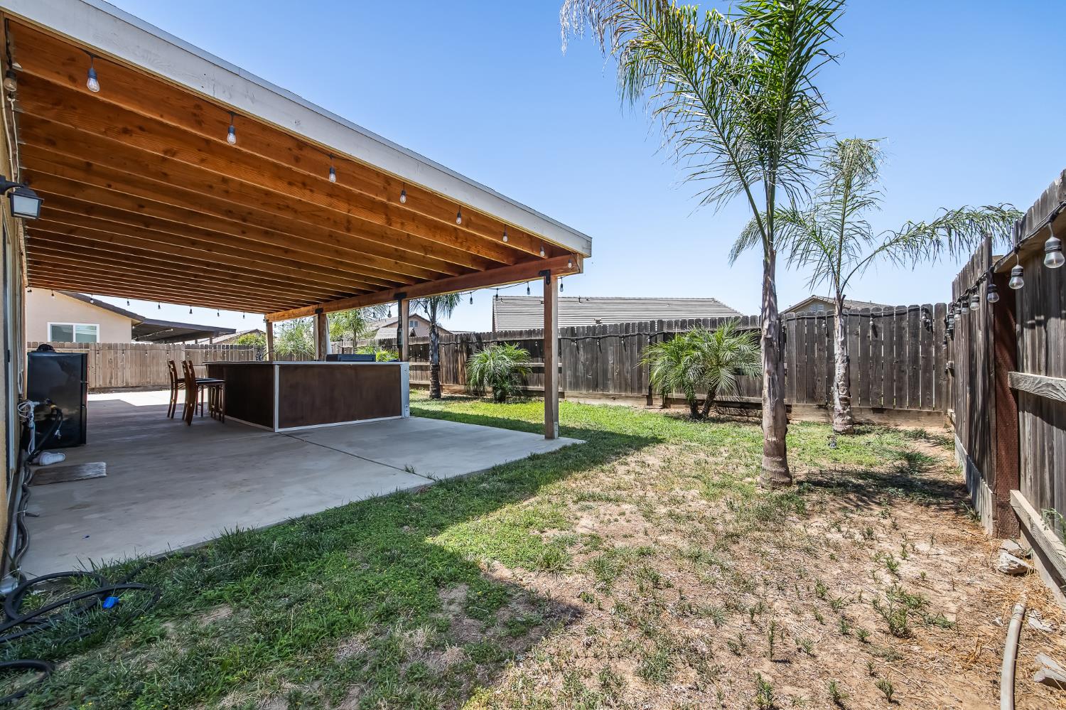 1751 Mitchell St, Selma, CA 93662