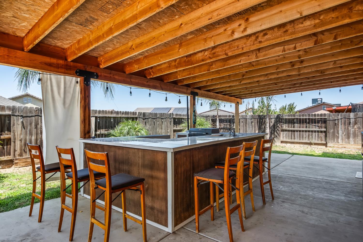 1751 Mitchell St, Selma, CA 93662