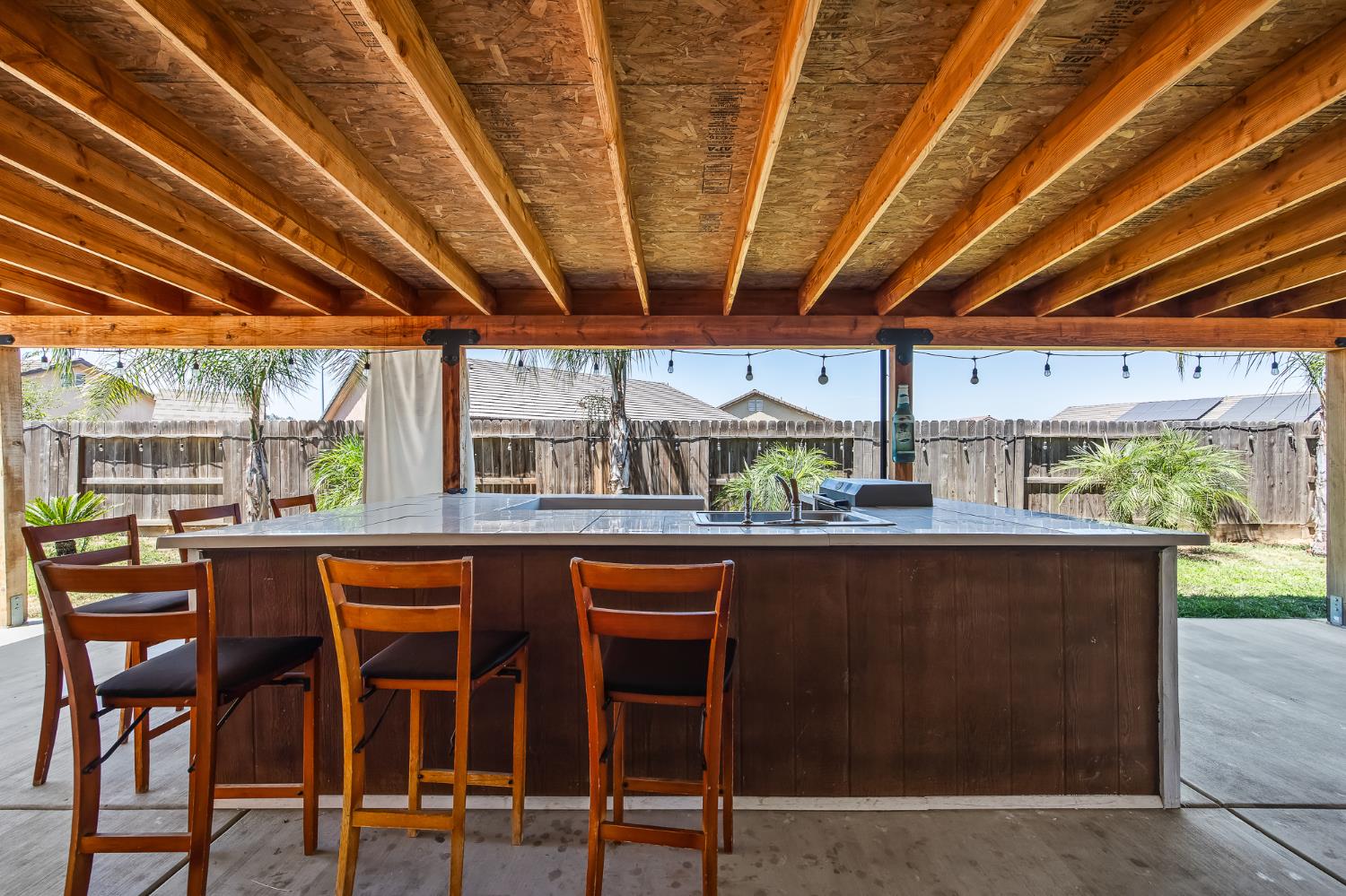 1751 Mitchell St, Selma, CA 93662