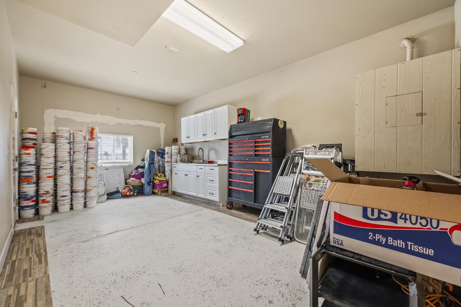 1751 Mitchell St, Selma, CA 93662