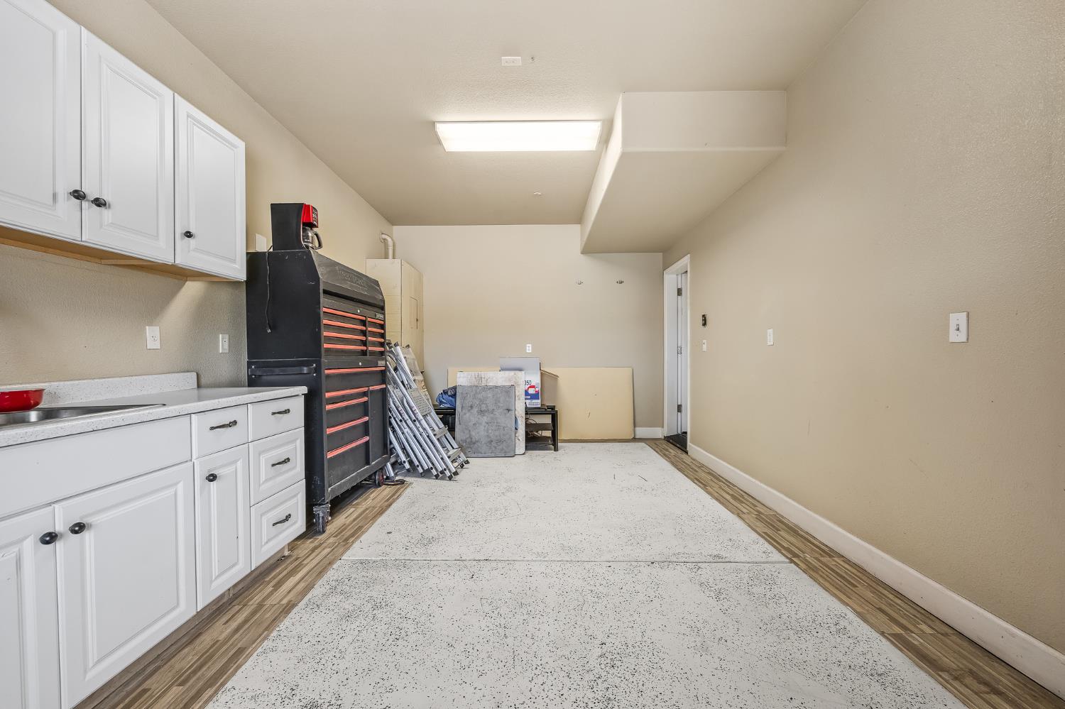 1751 Mitchell St, Selma, CA 93662